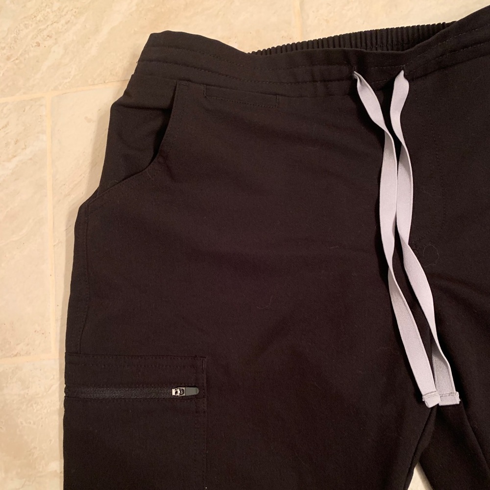 Fig scrub bottoms - Picture 3 of 6